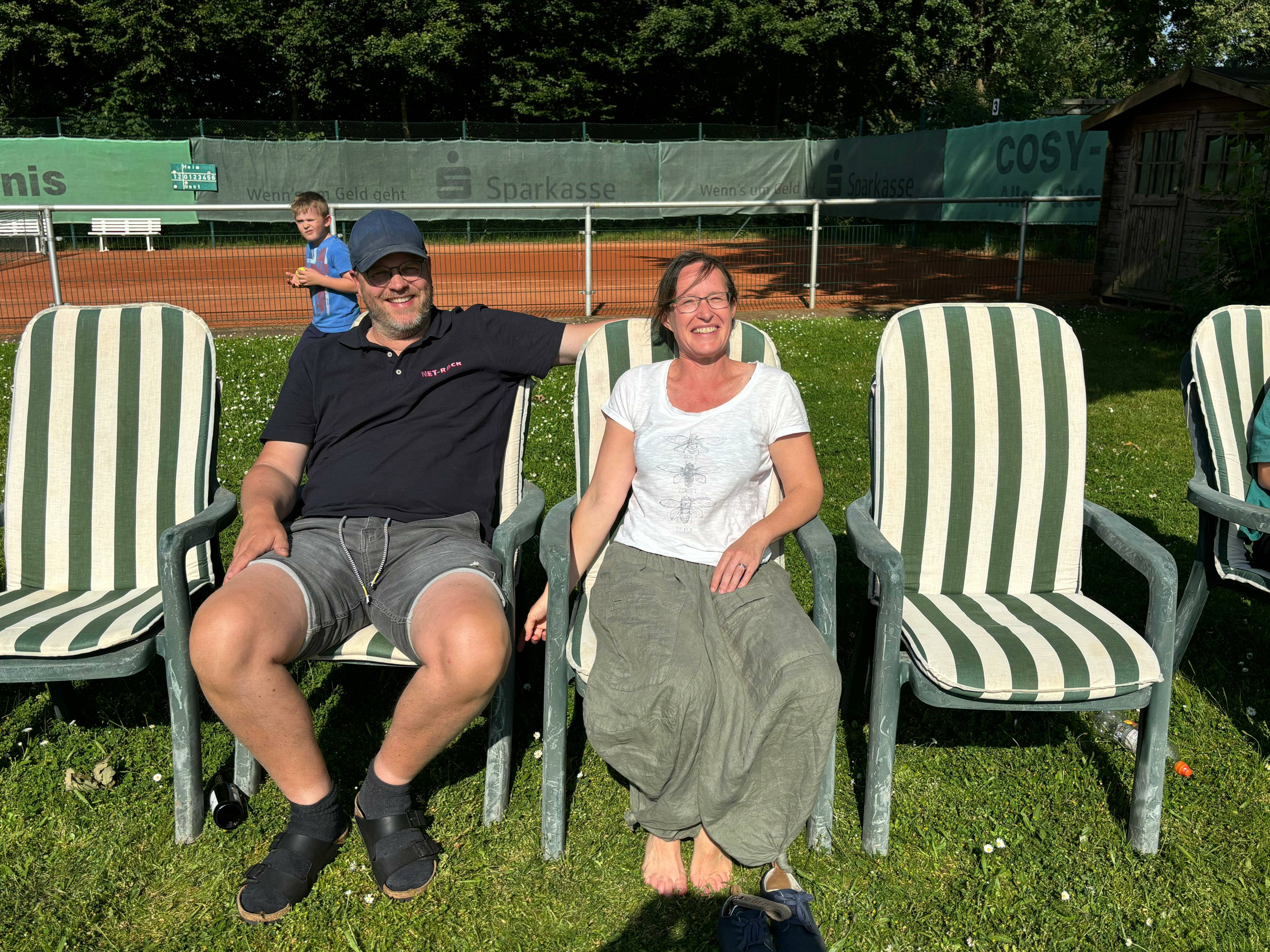 Zuschauer auf der Eickener Tennisanlage